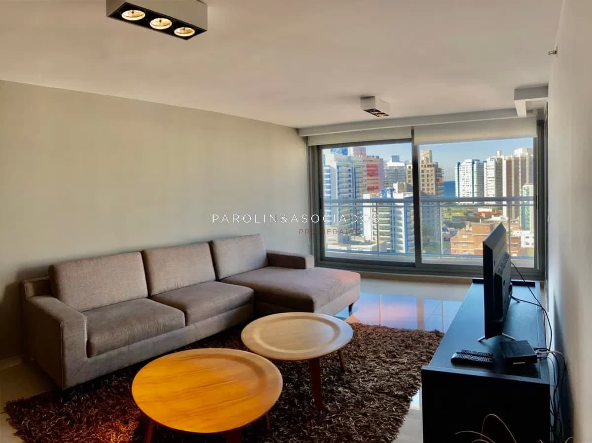 Apartamento de 3 dormitorios en venta, Torre Onix , Playa Brava