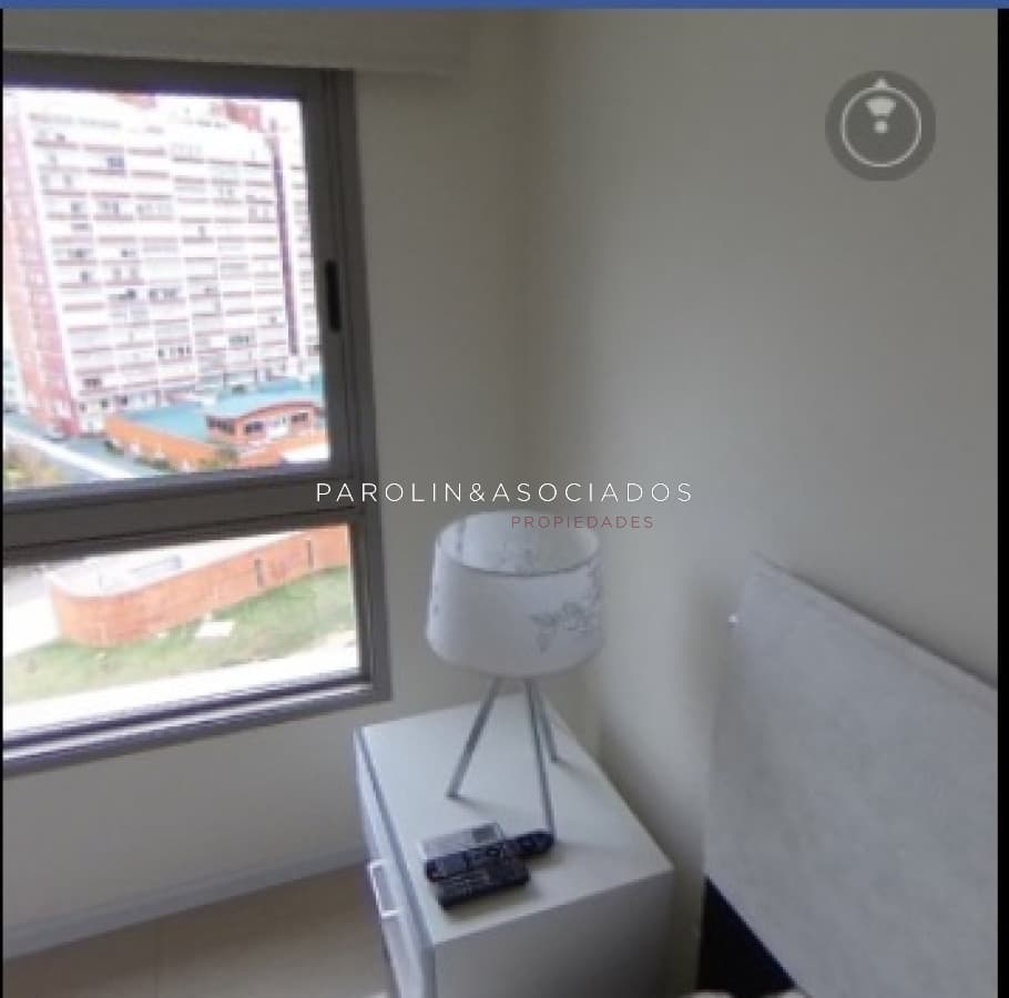 Apartamento en venta de 2 dormitorios en Torre Imperiale, Playa Brava - Punta del Este