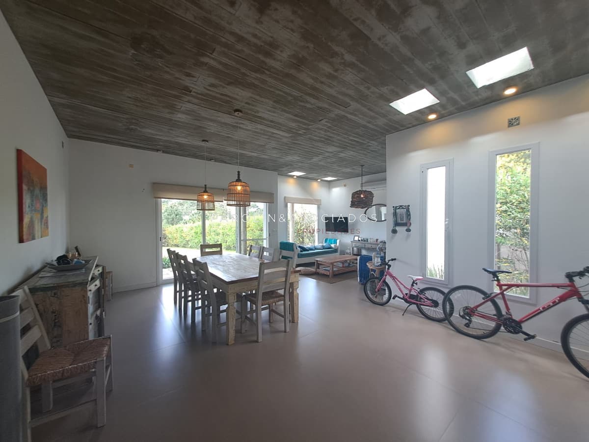 Casa en Barrio Cerrado a la Venta de 2 dormitorios , Altos de Montoya.