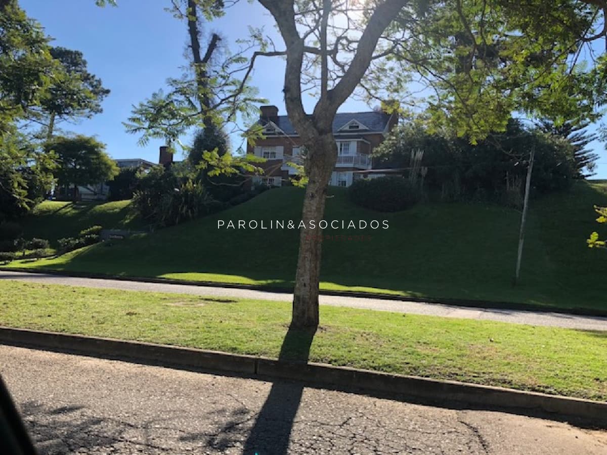 Vende casa espectacular en playa mansa , Punta del Este