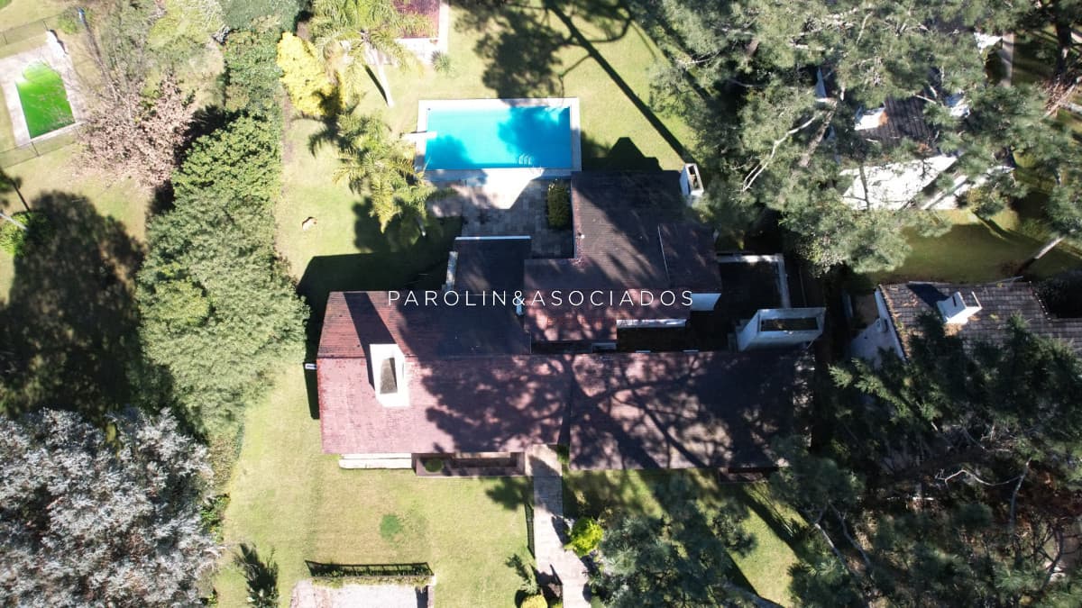 Espectacular Chalet en venta en Country, Punta del Este.