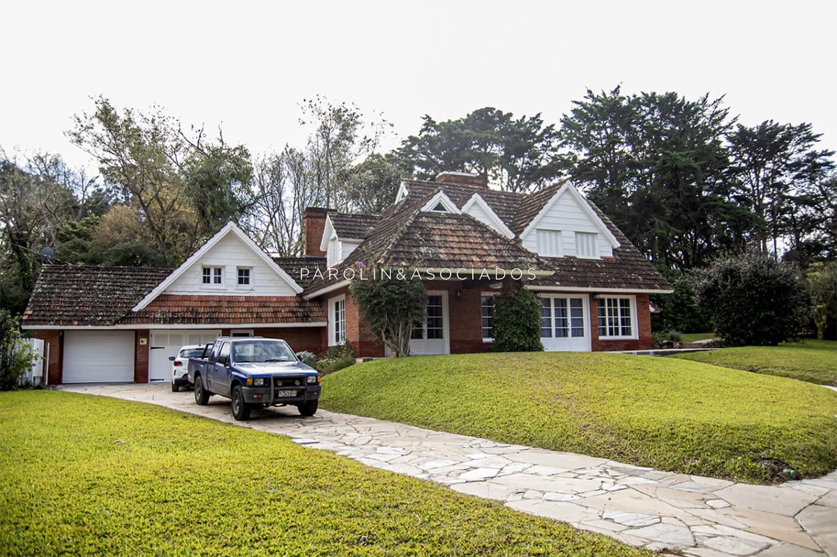 Hermosísima casa en Golf, Punta del Este