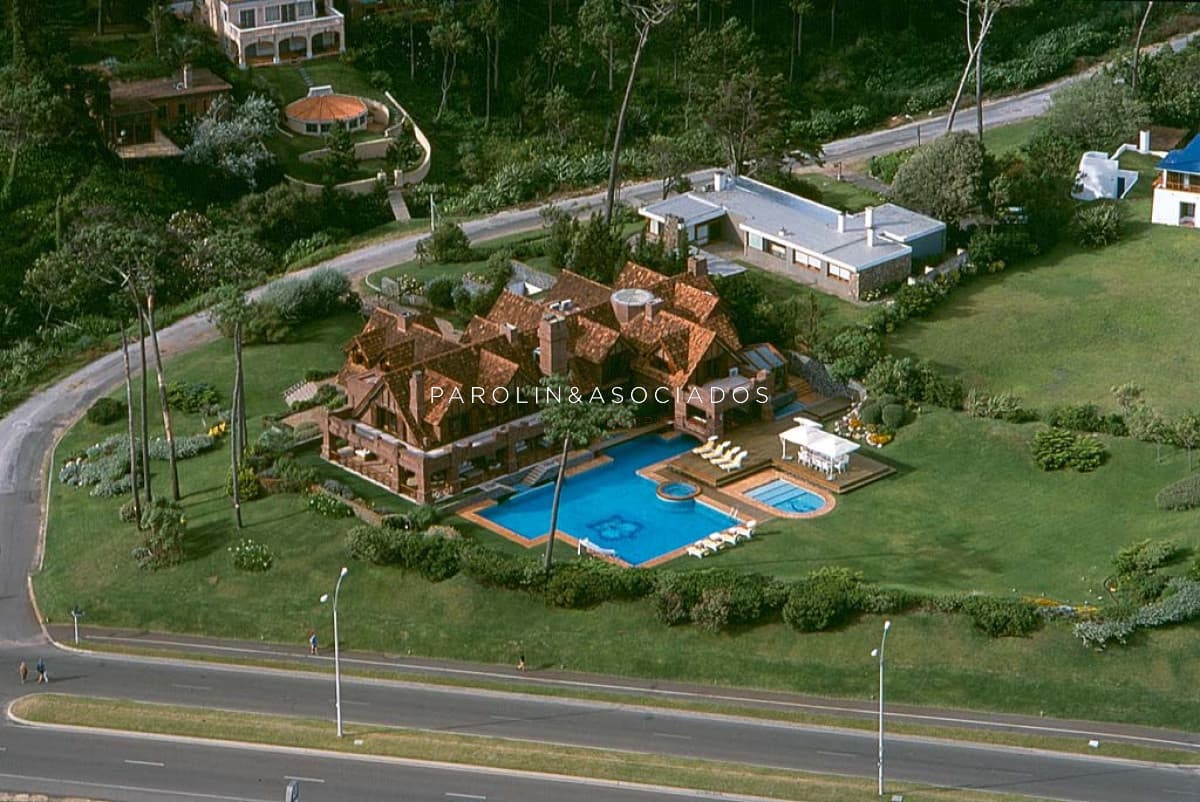 Casa de 7 dormitorios en venta, Pinares Punta del Este