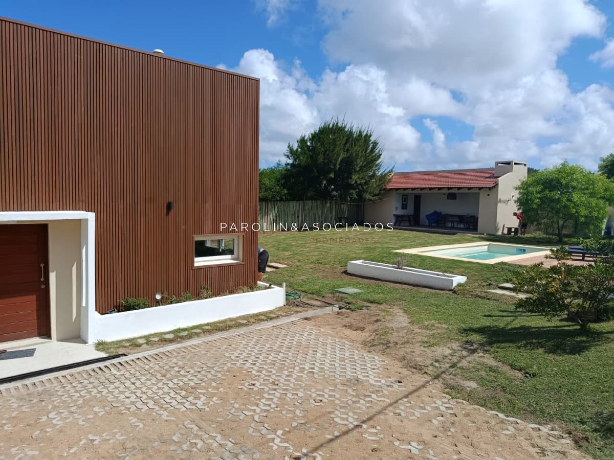 Casa en venta de 3 dormitorios con piscina en en Mananantiales Punta del Este