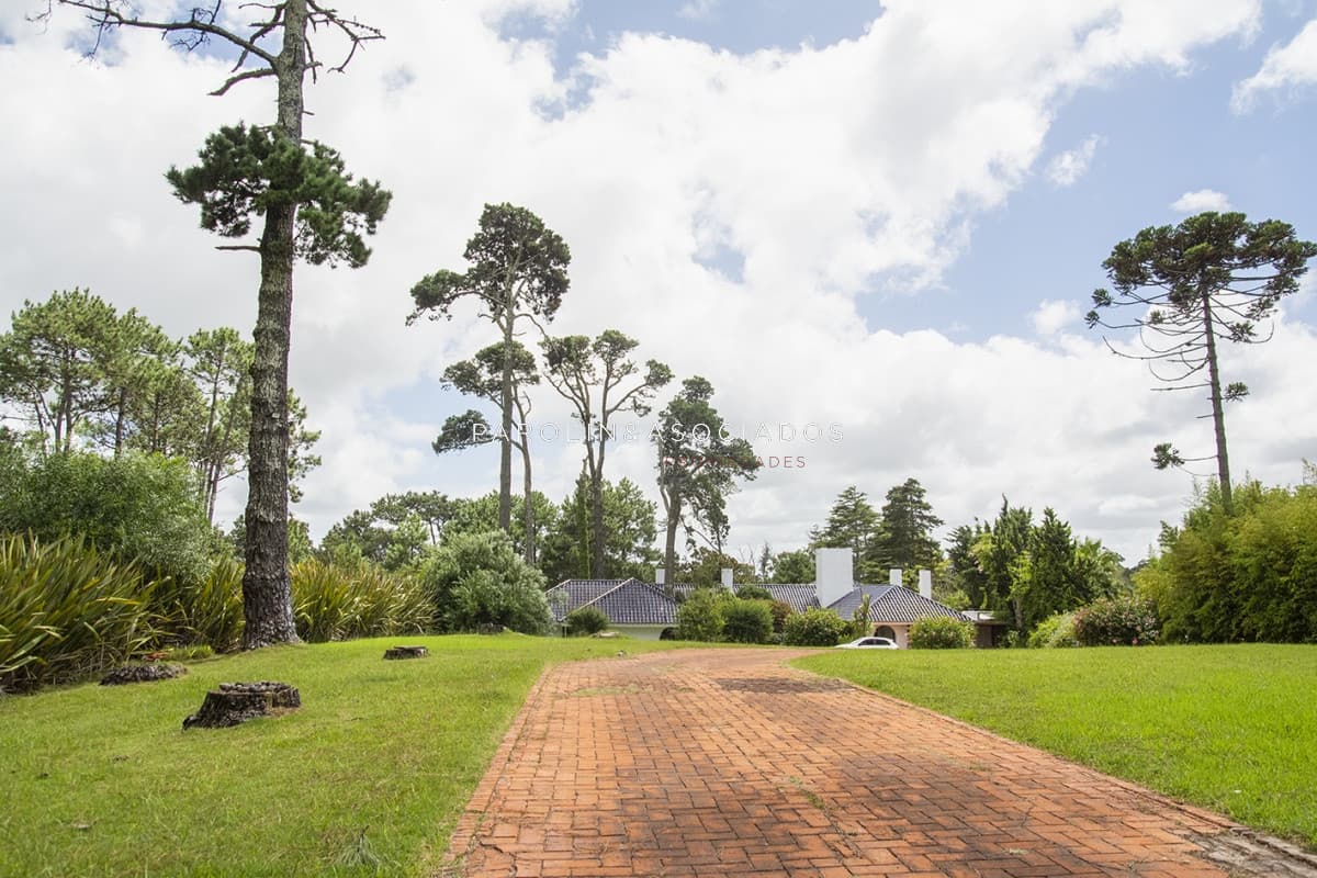 Espectacular casa en venta en Club del Golf, Punta del Este.