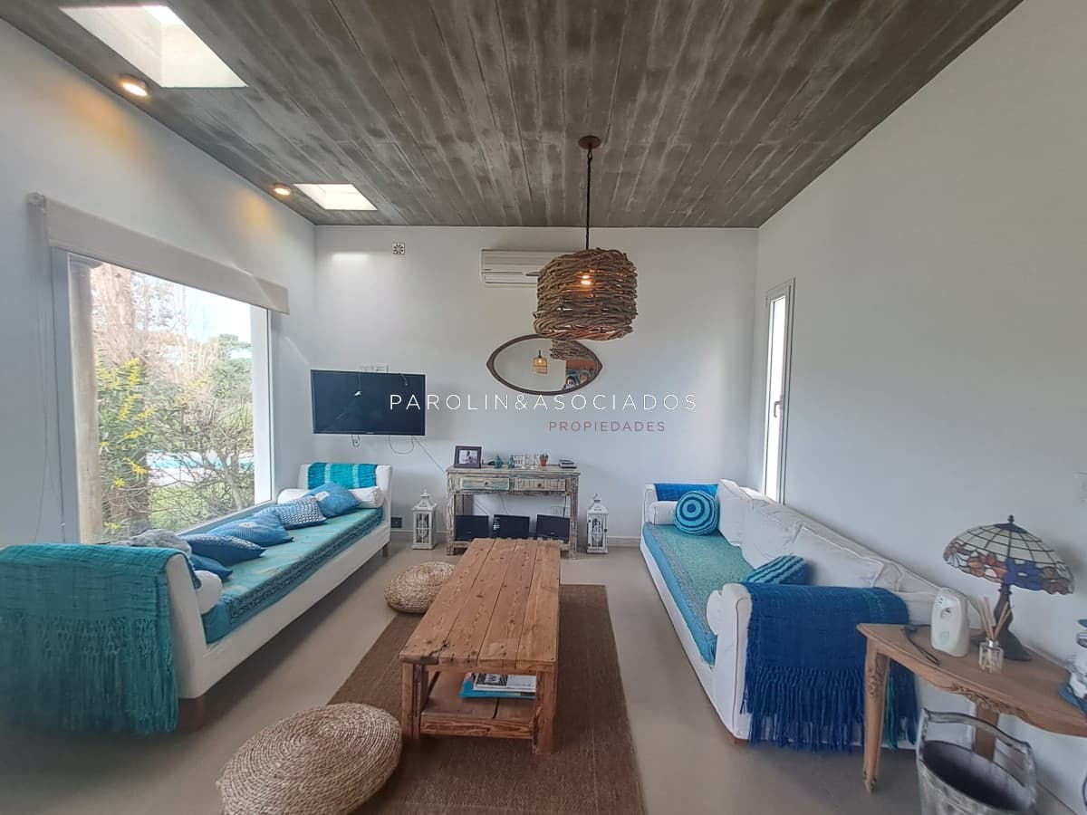 Casa en Barrio Cerrado a la Venta de 2 dormitorios , Altos de Montoya.