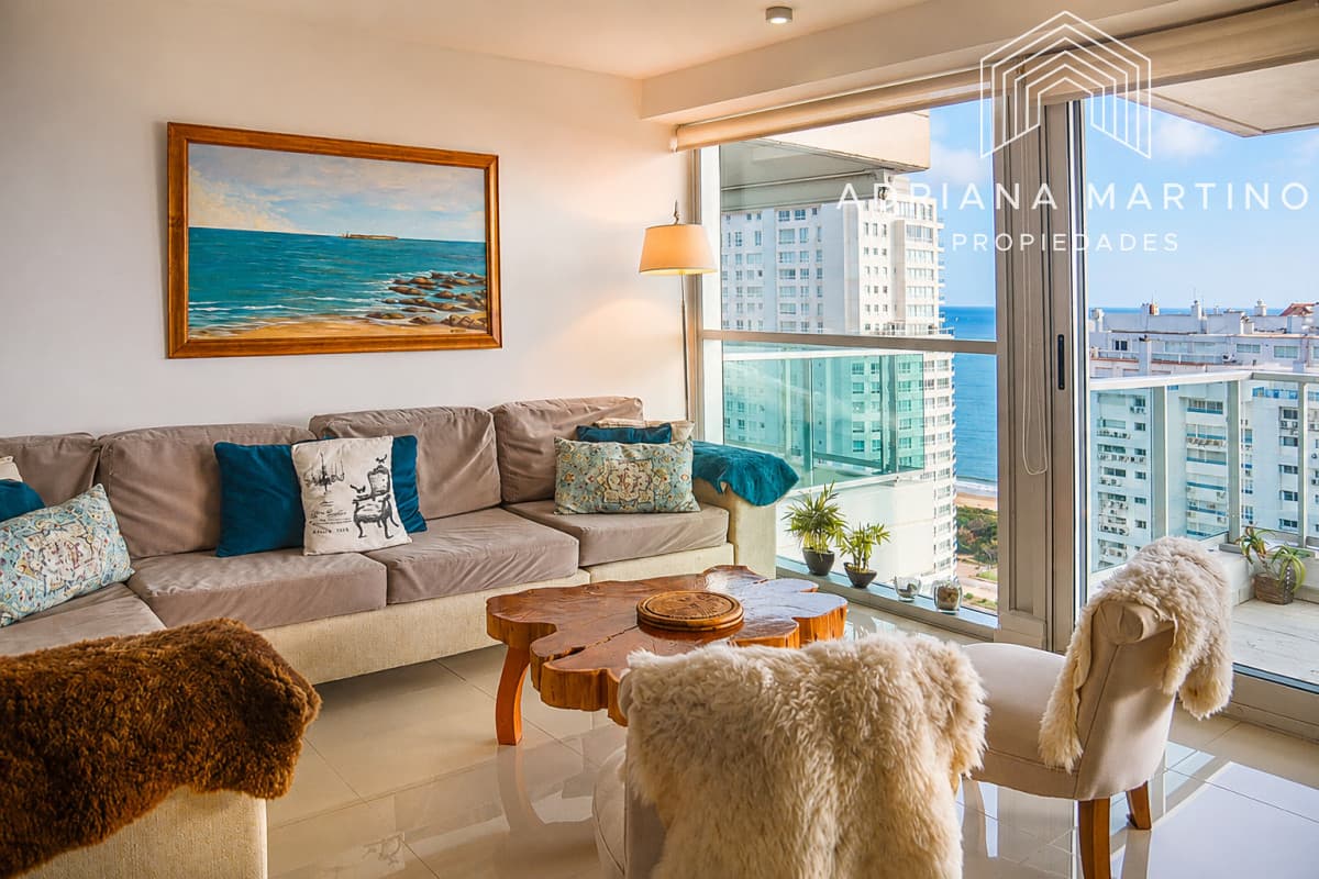 Departamento de 3 dormitorios en venta a pasos del mar. Gala Tower