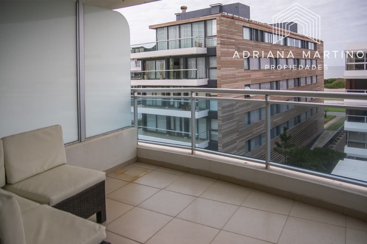 Hermoso Departamento en venta. Sol y Luna, 3 dormitorios + dependencia.