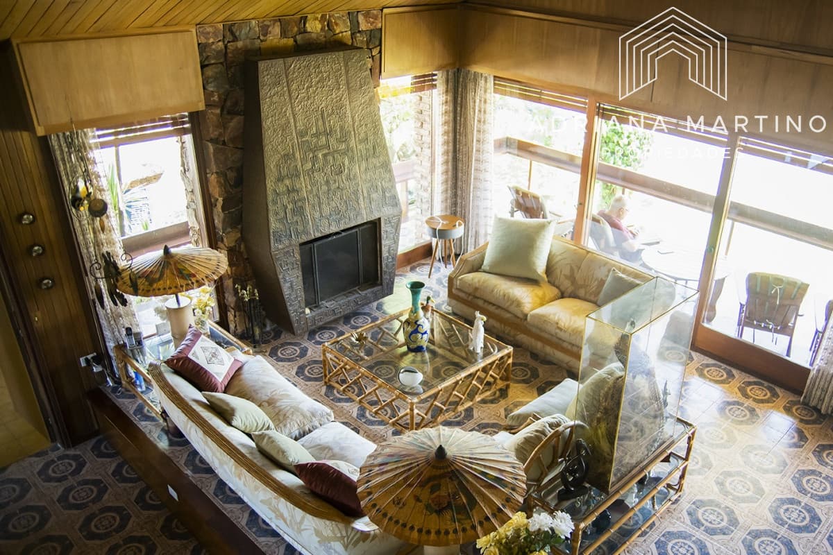 Hermosa casa en venta a pocos metros del mar.