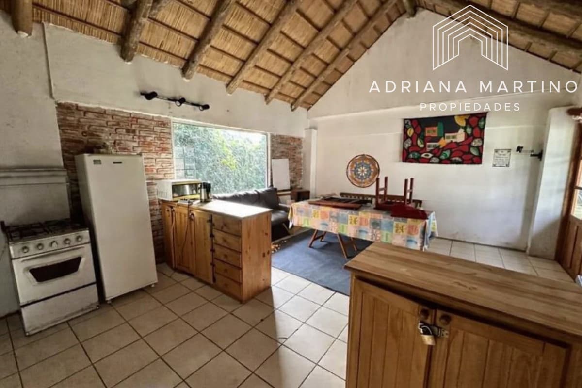 Vende casa en Punta del Este, de 6 dormitorios.