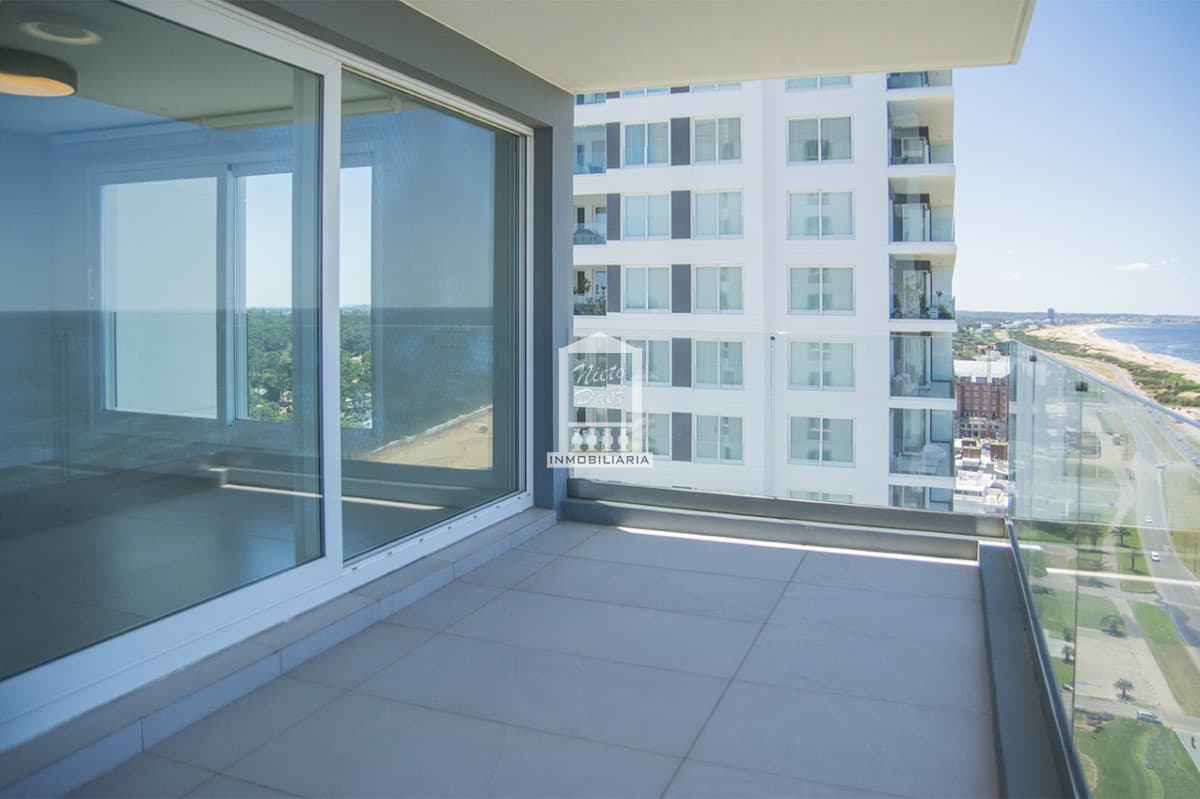 Le Parc III Punta Del Este,departamento de 4 dormitorios en venta