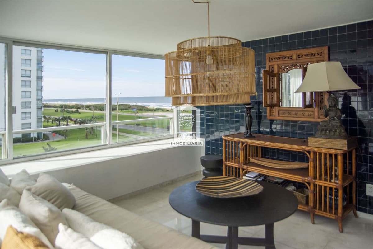 Vende apartamento de 3 dormitorios en Tiburón , Punta del Este