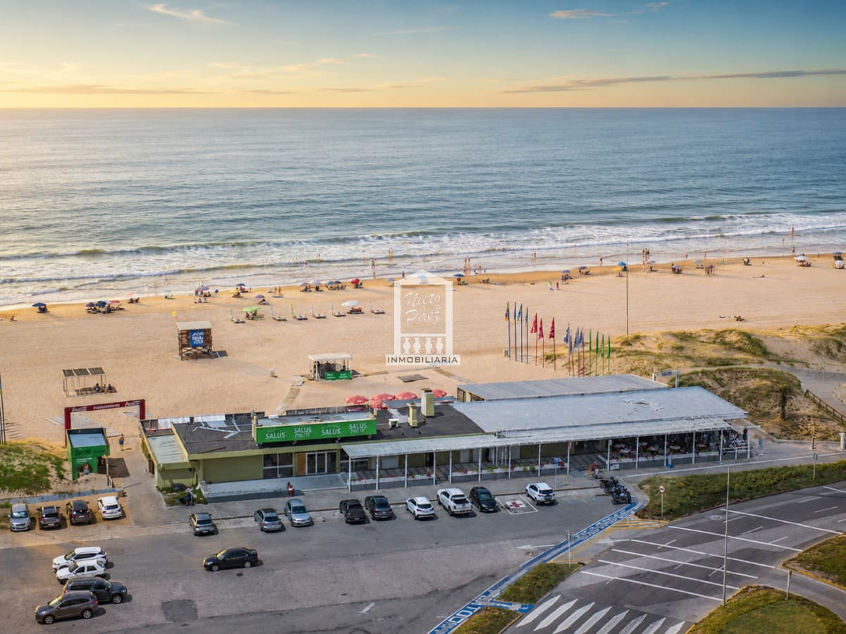 Hermoso Pent-house en torre Imperiale ,venta en zona de la Brava.