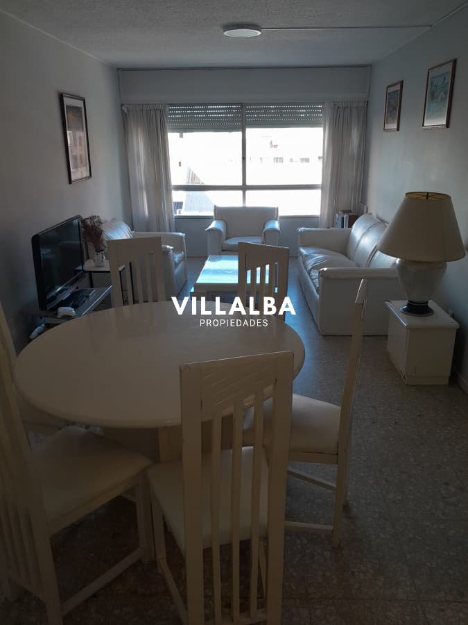 Departamento  en venta de 3 dormitorios  Peninsula, Punta del Este