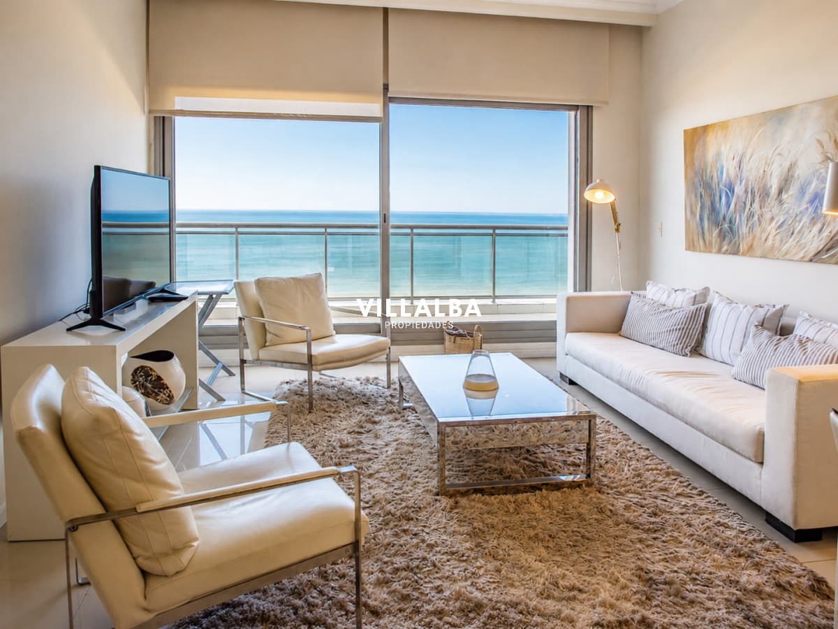 Hermoso Pent-house en torre Imperiale ,venta en zona de la Brava.