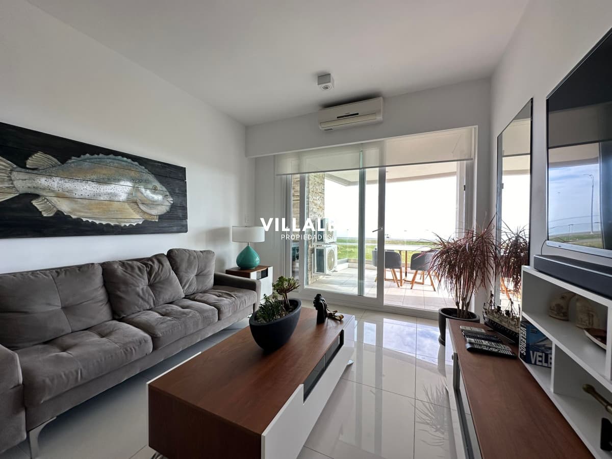 Vende departamento en Azure tower, playa mansa de 2 dormitorios, con vista al mar, Punta del Este