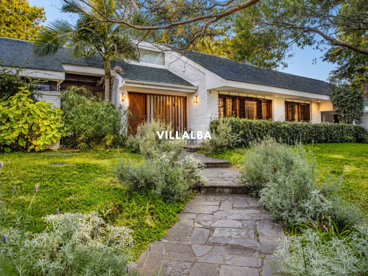 Elegante residencia en Venta en San Rafael proximo al mar