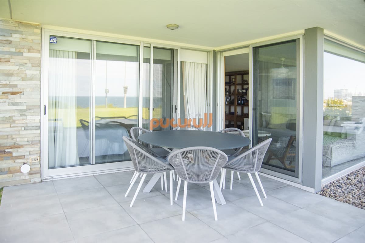 En venta apartamento de 3 dormitorios en excelente ubicacion, Pinares Punta del Este