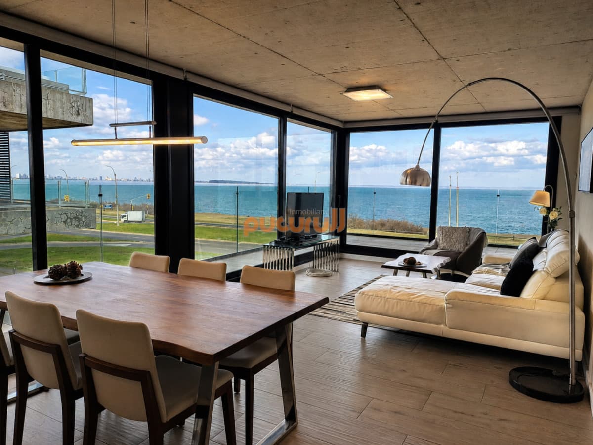 Espectacular departamento de 3 dormitorios frente al mar. Walmer Lagoon