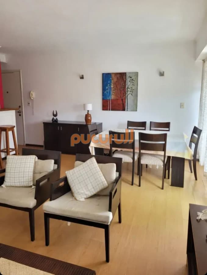 Departamento de 2 dormitorios en venta en Playa Mansa