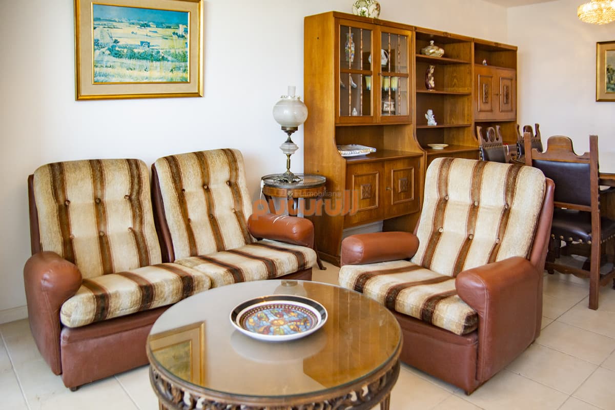 Vende apto de 2 dormitorios con vista al mar en Punta del este
