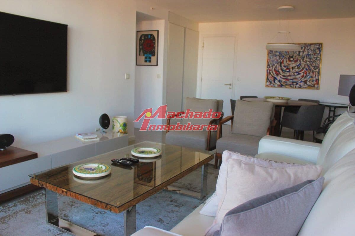 ALQUILER EN ENERO EN TORRE ONE II, VISTA AL MAR, MUY BUENOS AMENITIES