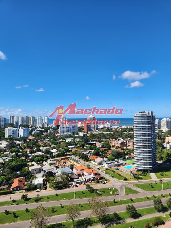 Apartamento en venta de 2 dormitorios en Punta del Este