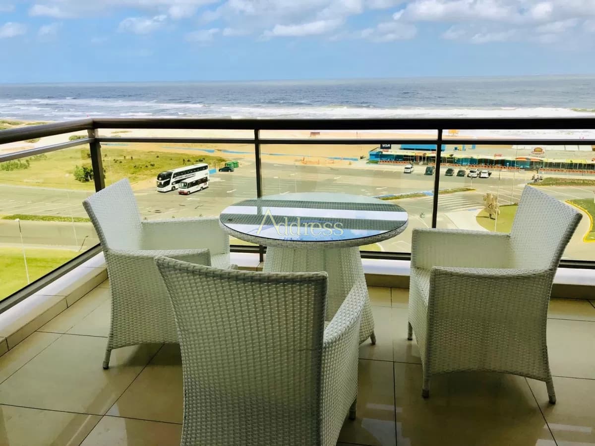 Increible departamento en edificio Imperiale II brava-punta del este