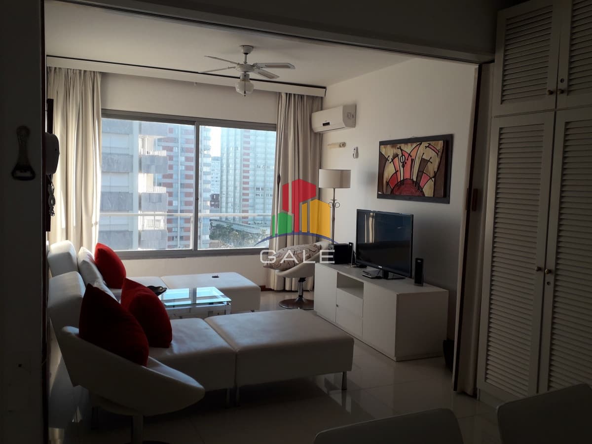 Gale Propiedades & Escribanía Apartamento ID.3358 - Alquila y vende apartamento de 1 dormitorio en peninsula Punta del Este.
