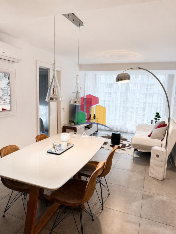 Gale Propiedades & Escribanía Apartamento ID.4938 - Apartamento en venta de 1 dormitorios a pasos del shopping en Punta del Este.