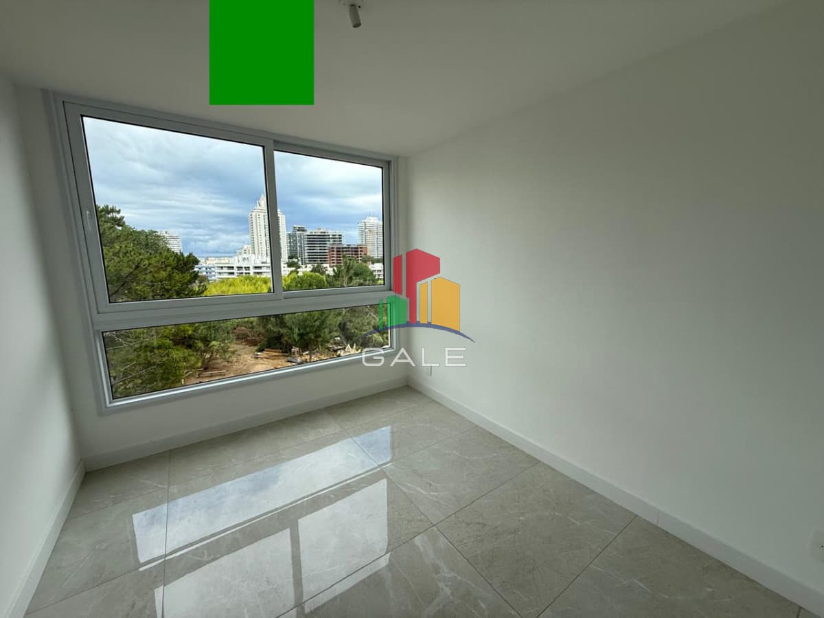 Gale Propiedades & Escribanía Apartamento ID.4823 - Vende apartamento de 1 dormitorio y medio en Punta del Este