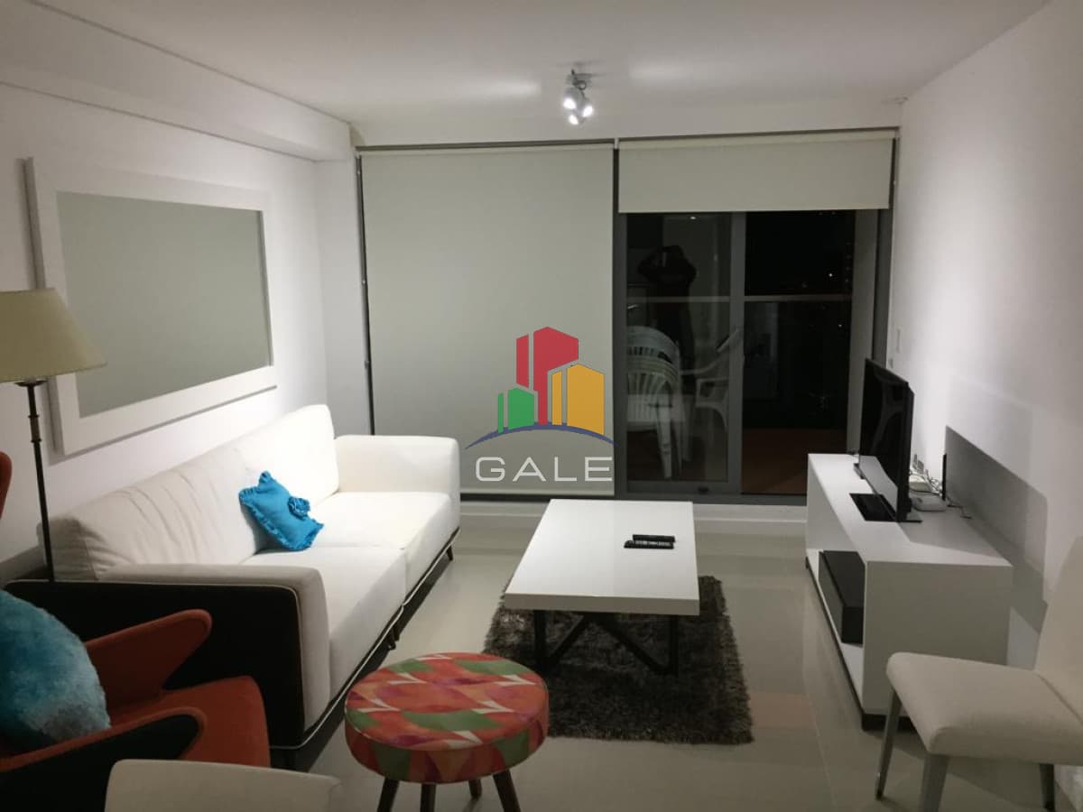 Gale Propiedades & Escribanía Apartamento ID.5001 - Apartamento de 2 dormitorios en edificio Chronos , Punta del este