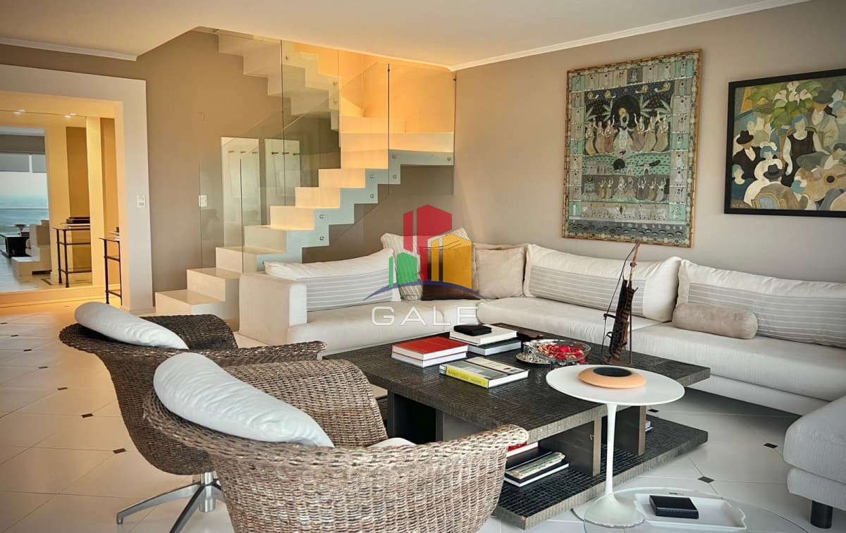 Gale Propiedades & Escribanía Apartamento ID.5371 - Espectacular Departamento en venta frente al mar, penthouse de 4 dormitorios. Punta del Este