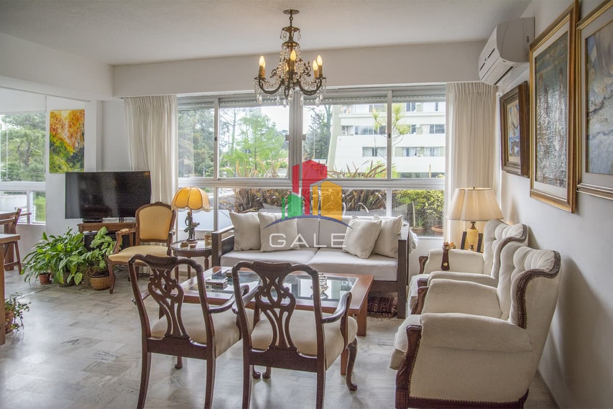 Gale Propiedades & Escribanía Apartamento ID.1590 - Hermoso Departamento en venta.