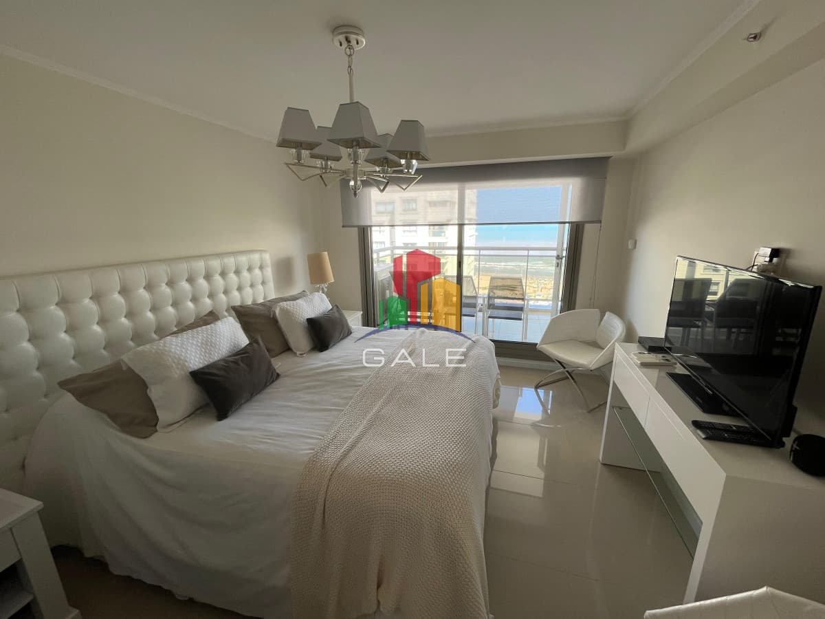Apartamento de 3 dormitorios en Torre Imperiale