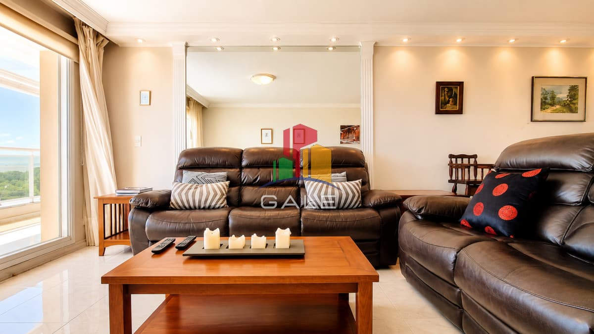 Gale Propiedades & Escribanía Apartamento ID.4469 - Departamento de 3 dormitorios en venta en Coral Tower en venta