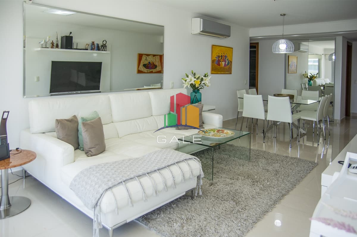 Gale Propiedades & Escribanía Apartamento ID.4073 - MIAMI BOULEVARD, PUNTA DEL ESTE, PLAYA MANSA, DOS DORMITORIOS , PRIMERAS PARADAS