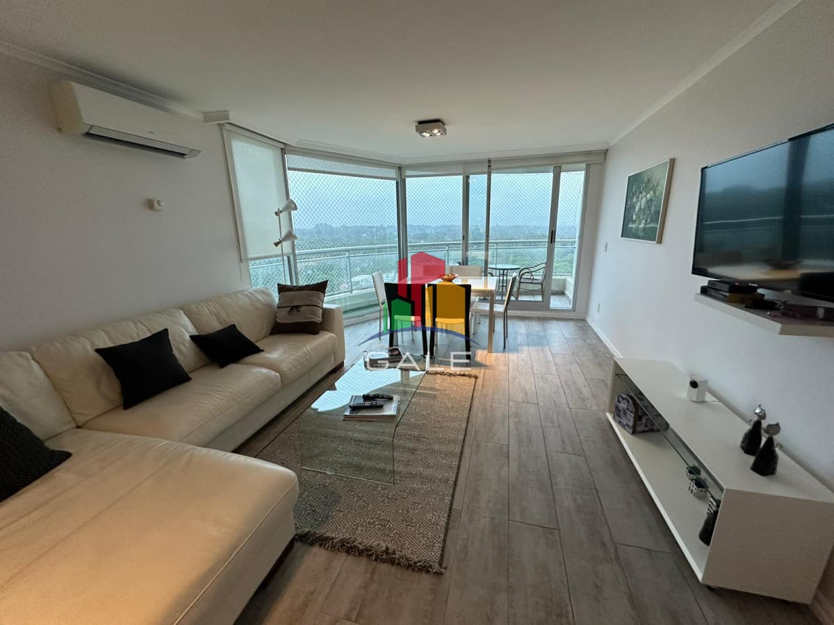 Gale Propiedades & Escribanía Apartamento ID.3481 - Penthouse de 3 dormitorios en venta a metros de Playa Brava