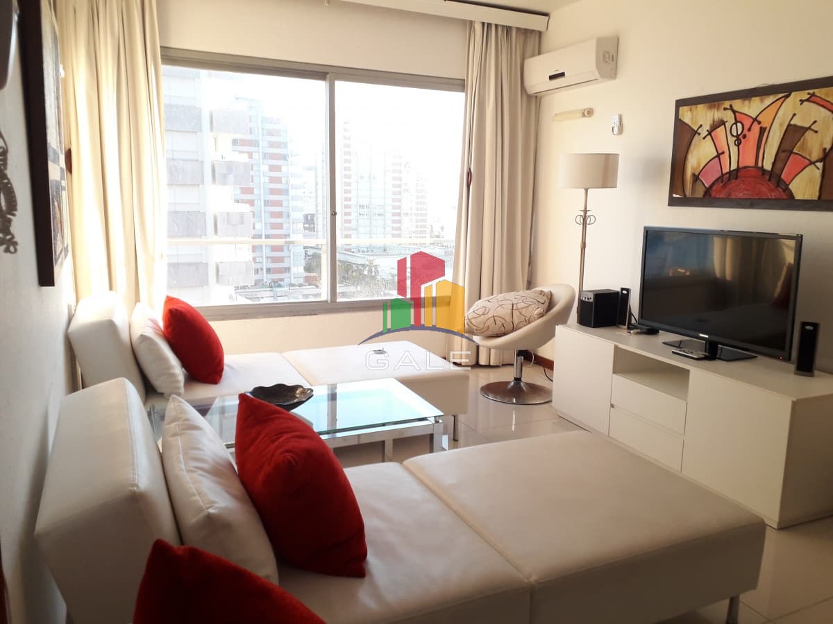 Gale Propiedades & Escribanía Apartamento ID.3358 - Alquila y vende apartamento de 1 dormitorio en peninsula Punta del Este.