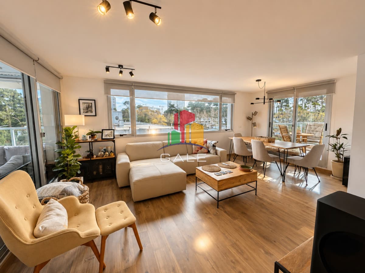Gale Propiedades & Escribanía Apartamento ID.5049 - Departamento de 3 dormiorios en venta, moderna torre