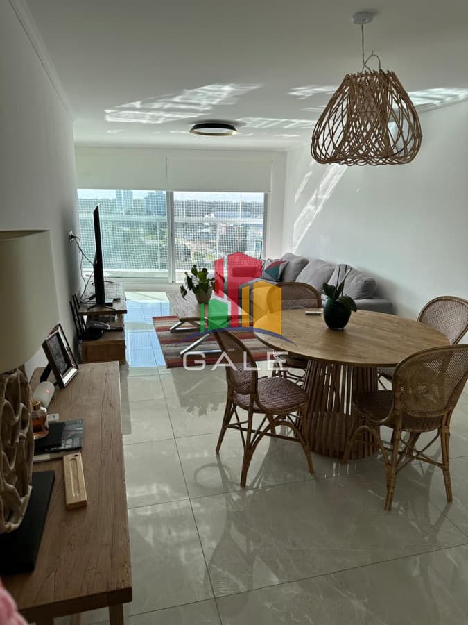 Gale Propiedades & Escribanía Apartamento ID.4074 - EDIFICIO MIAMI BOULEVARD II, UNIDAD LATERAL EN VENTA, 2 DORMITORIOS, PLAYA MANSA, PARRILLERO EN BALCÒN