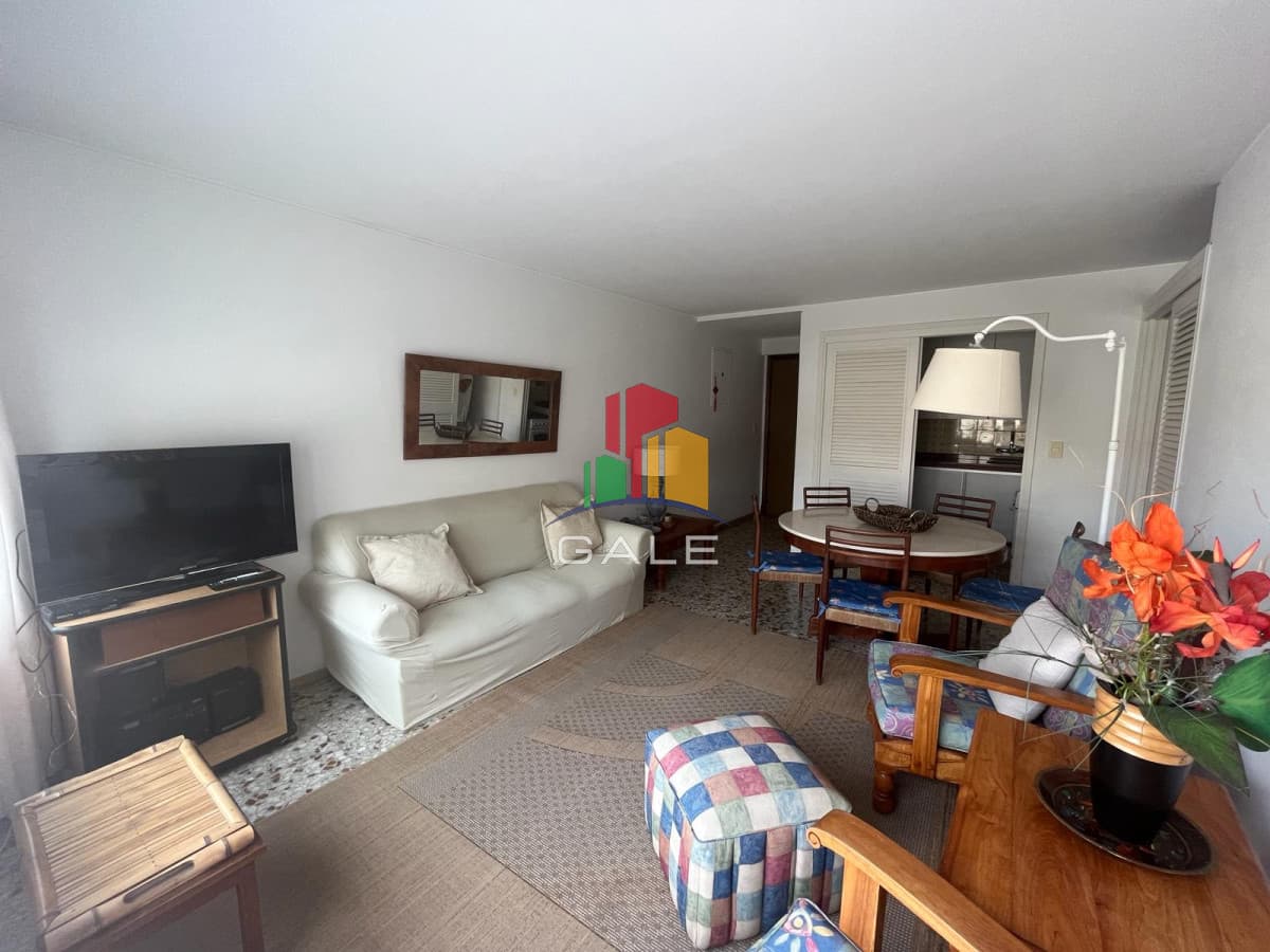 Gale Propiedades & Escribanía Apartamento ID.2005 - Apartamento en Peninsula Punta del Este de 1 dormitorio.
