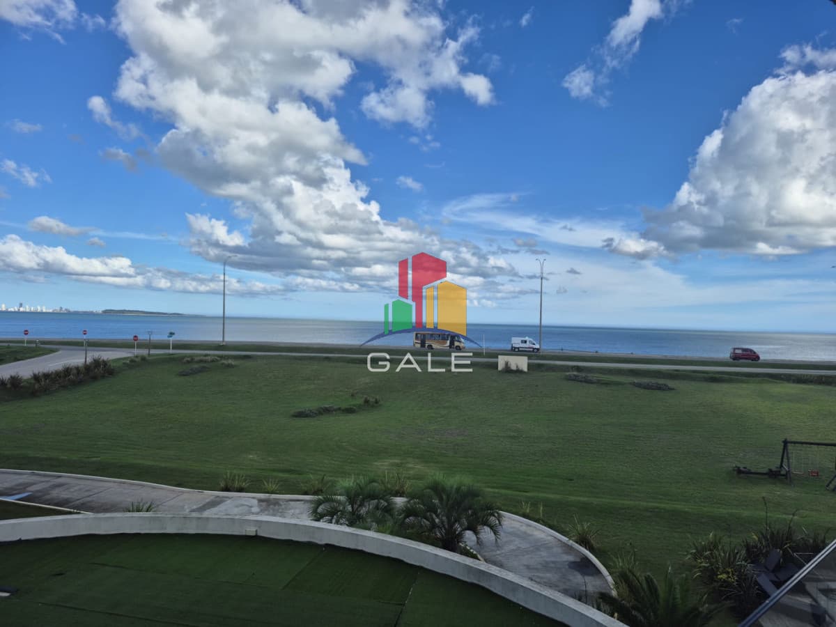 Gale Propiedades & Escribanía Apartamento ID.4945 - Apartamento en venta primera linea Playa Mansa Punta del Este 2 dormitorios