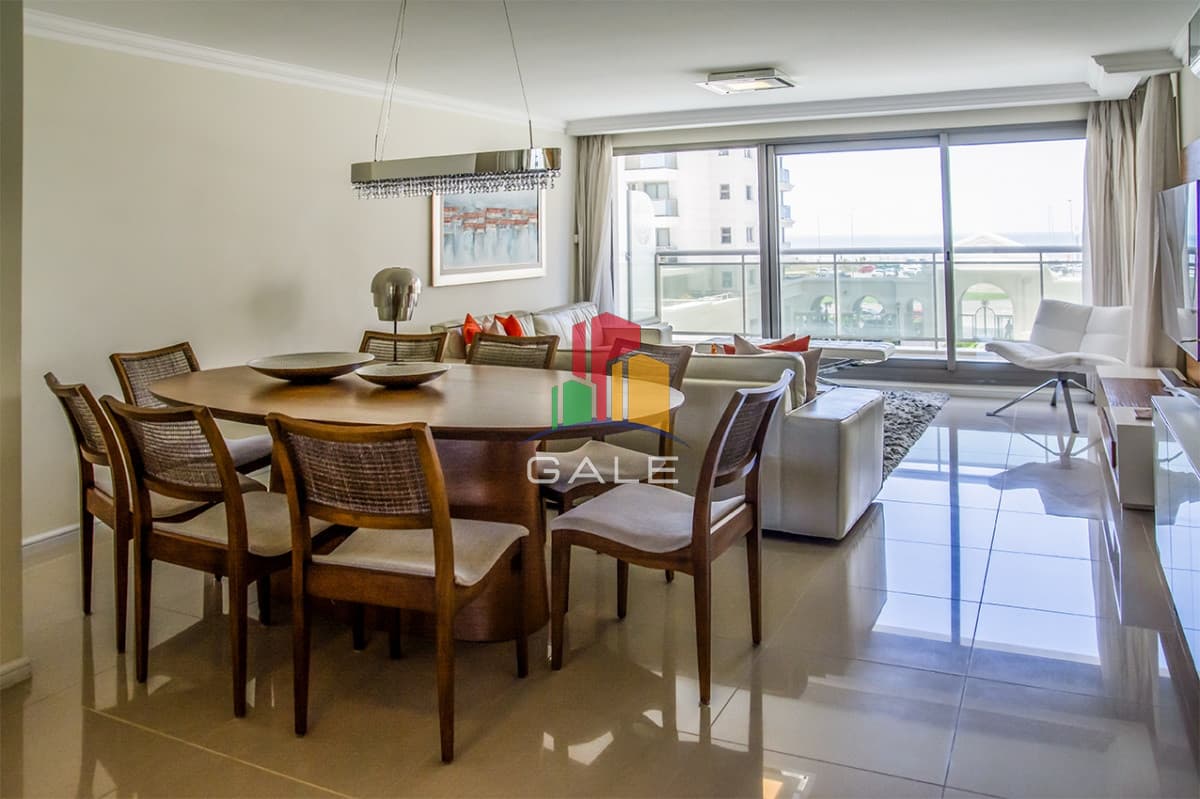Gale Propiedades & Escribanía Apartamento ID.4082 - Departamento en venta con amplios dormitorios. Torre Imperiale.