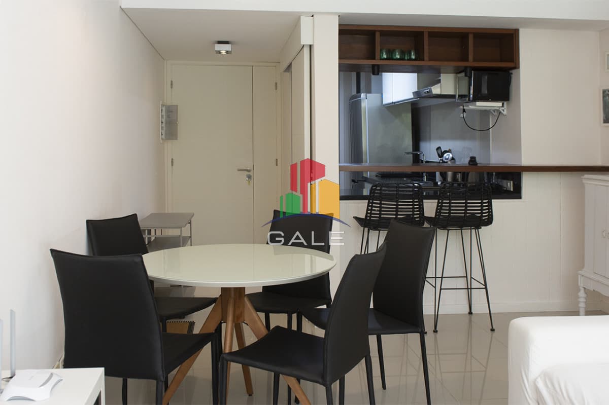 Gale Propiedades & Escribanía Apartamento ID.4700 - Apartamento en Venta de 2 dormitorios en Punta del Este Sobre Roosevelt