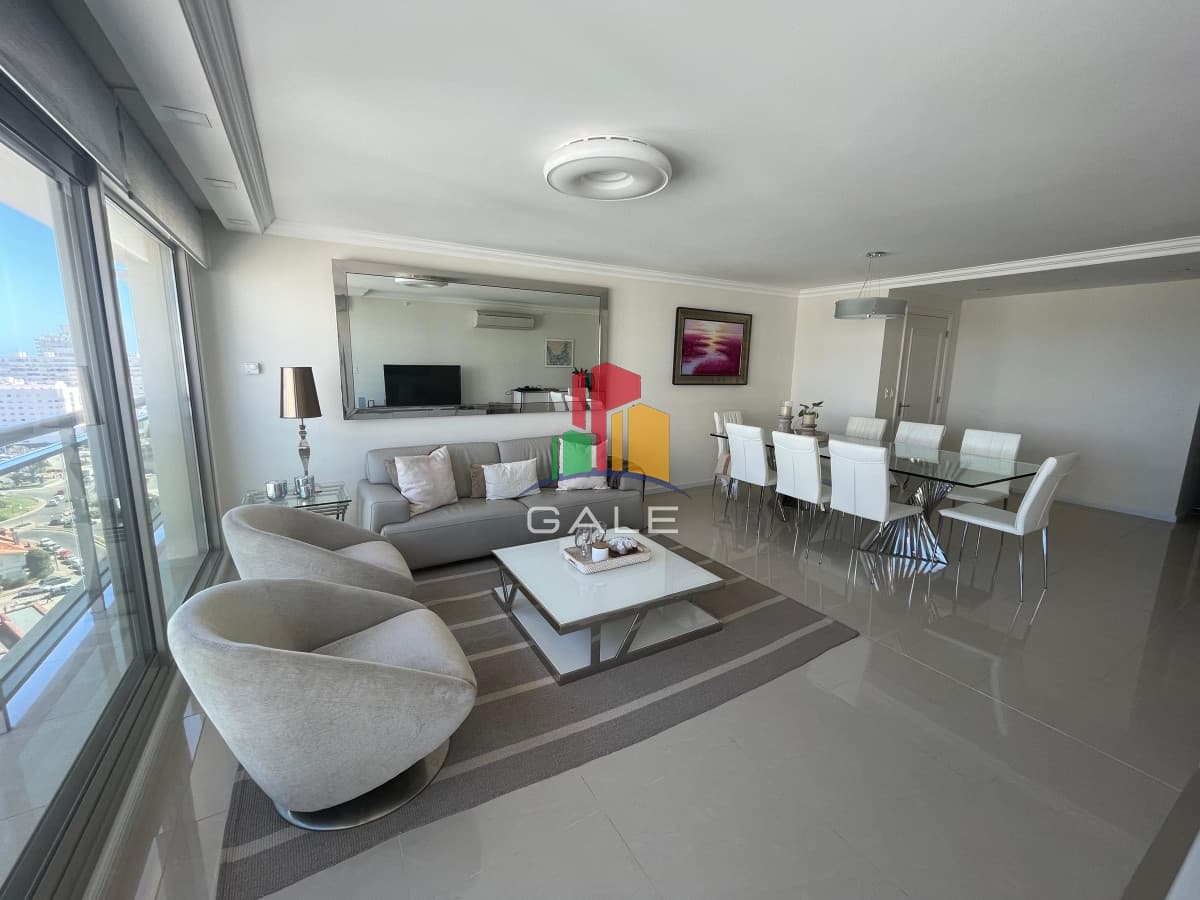 Apartamento de 3 dormitorios en Torre Imperiale