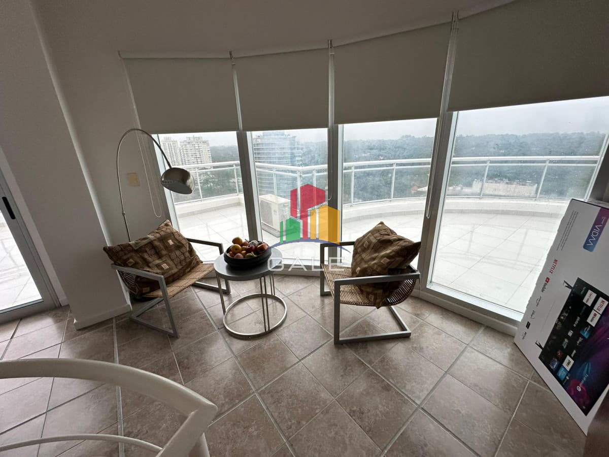 Gale Propiedades & Escribanía Apartamento ID.3481 - Penthouse de 3 dormitorios en venta a metros de Playa Brava