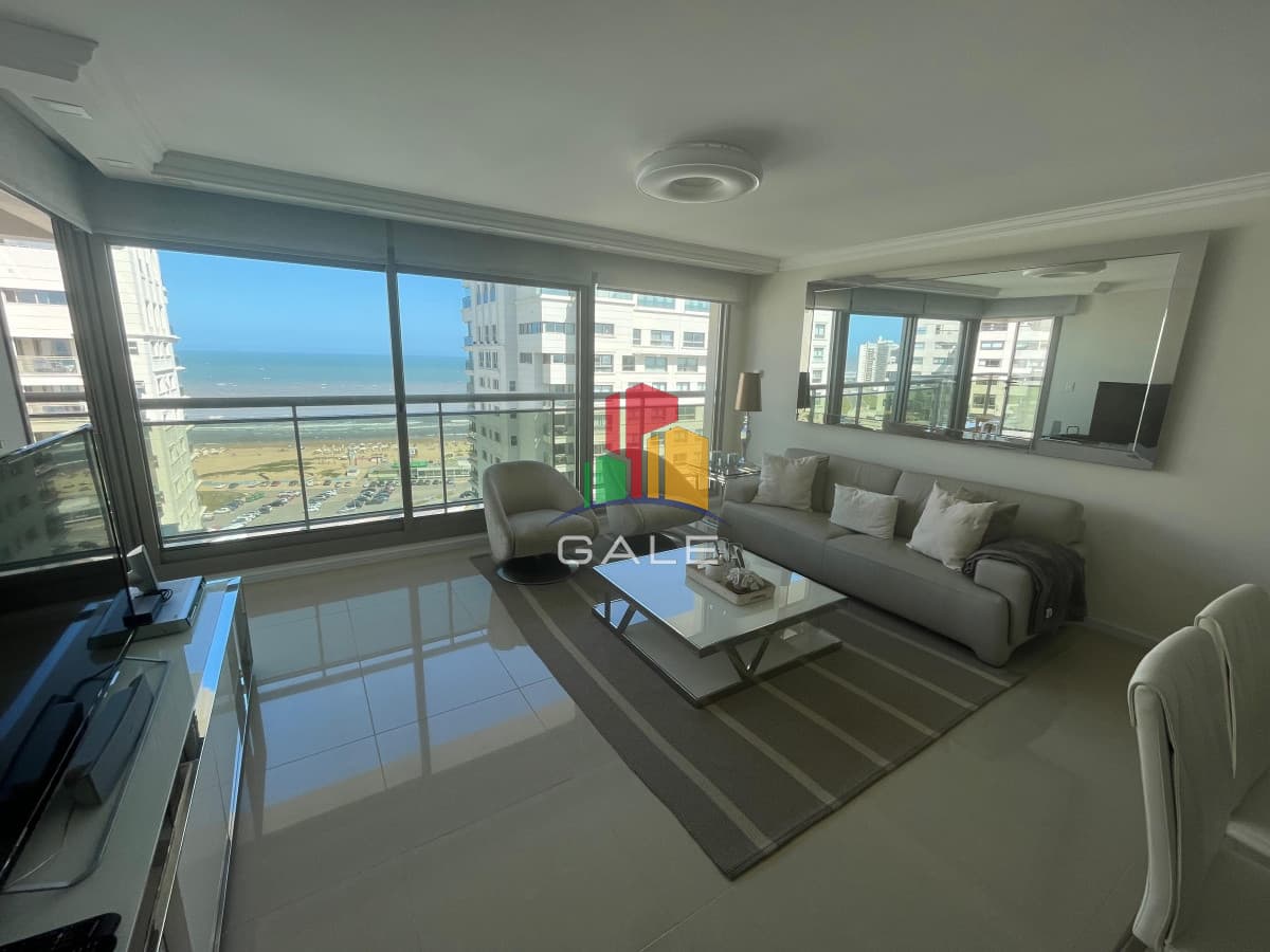 Apartamento de 3 dormitorios en Torre Imperiale