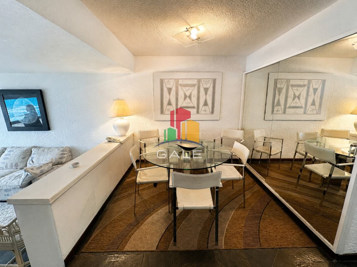 Gale Propiedades & Escribanía Apartamento ID.5172 - Vende encantador apartamento 1 dormitorio en playa brava frente al mar