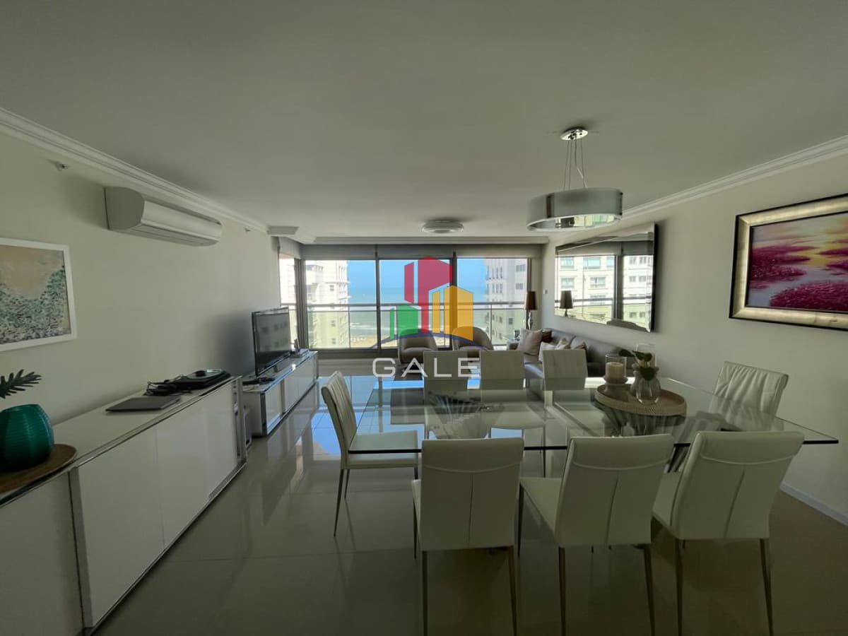 Apartamento de 3 dormitorios en Torre Imperiale